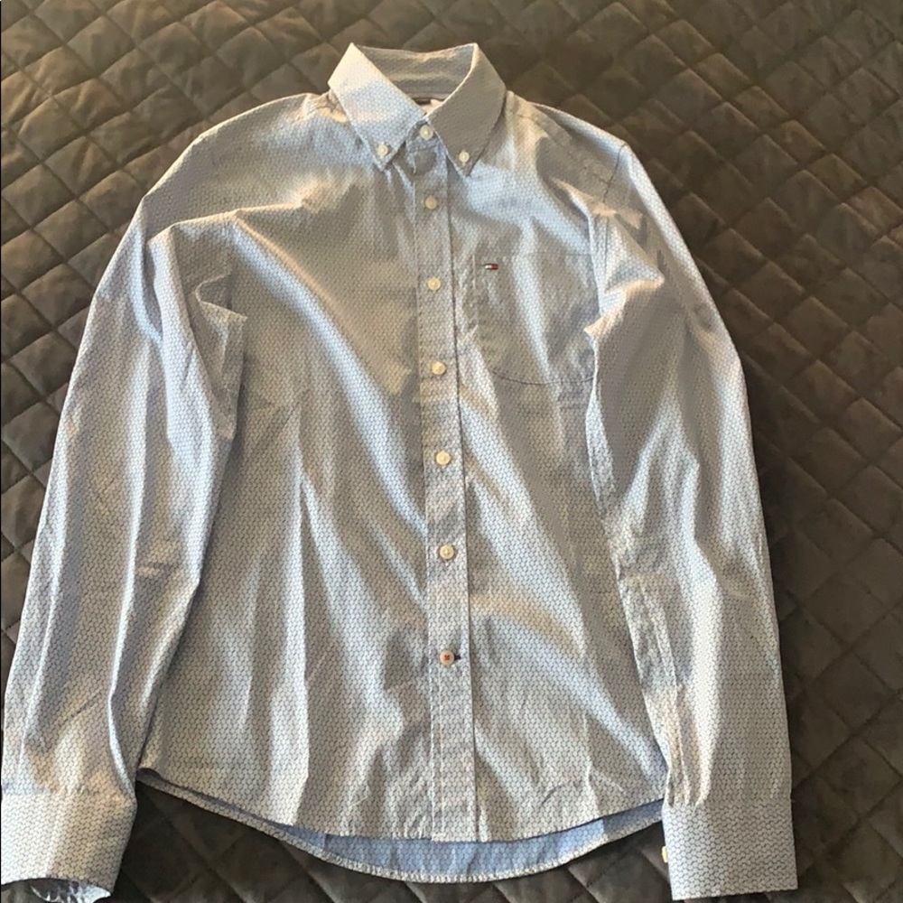 Men’s Tommy Hilfiger dress shirt
